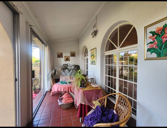 2 BEDROOM TOWNHOUSE FOR SALE IN THREE RIVERS